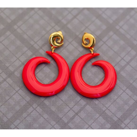 Flashy Vintage Red Spirals Dangle Earrings by Avon - G26 - Picture 1 of 2